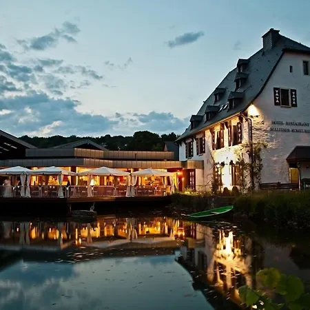 Malteser Komturei / Restaurant فندق