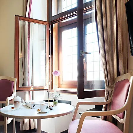 Malteser Komturei / Restaurant Otel Bergisch Gladbach