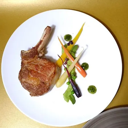 Malteser Komturei / Restaurant Otel 3*