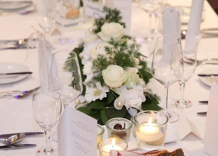 Malteser Komturei / Restaurant برجيش جلادباخ