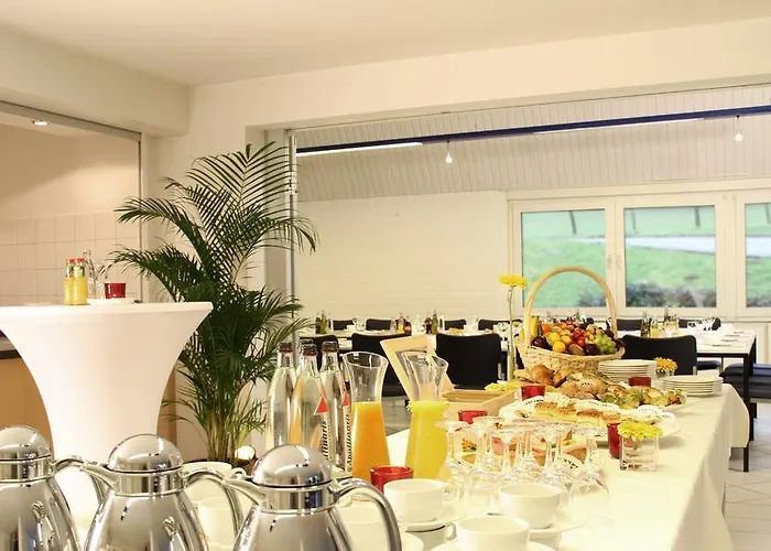 Malteser Komturei / Restaurant فندق