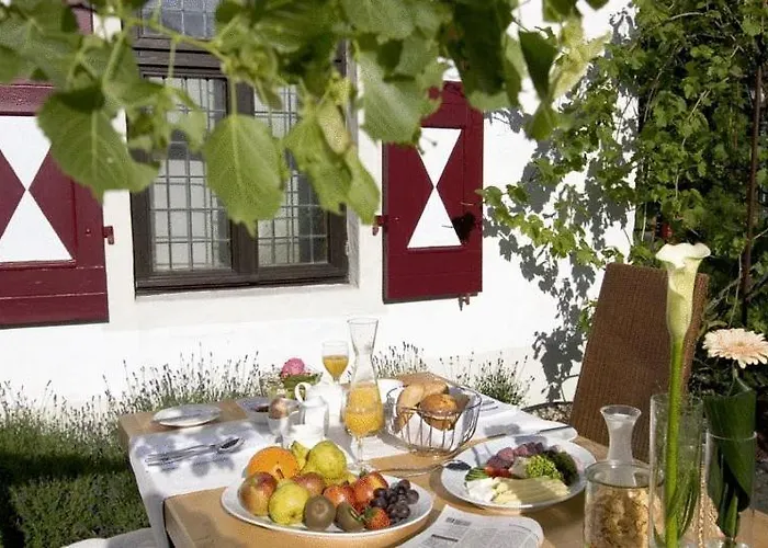 Malteser Komturei / Restaurant فندق برجيش جلادباخ